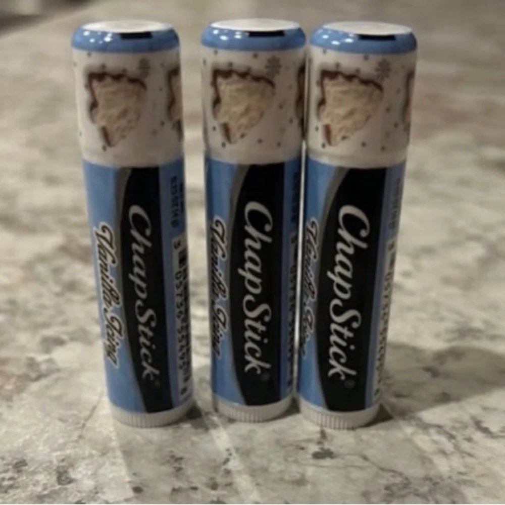 Chapstick Vanilla Icing Bundle 3 tubes NEW